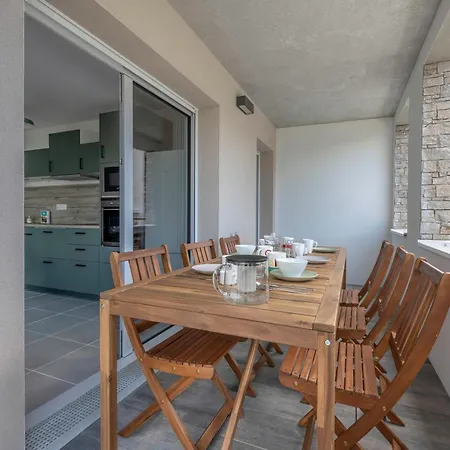 Rez-de-terrasse Pour 6 Proche Centre De Διαμέρισμα *