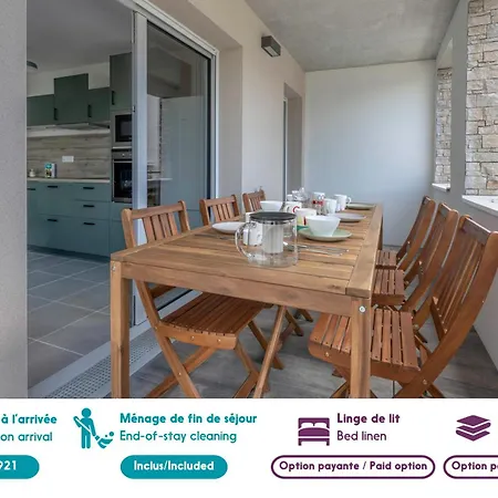 Rez-de-terrasse Pour 6 Proche Centre De * بورنيك